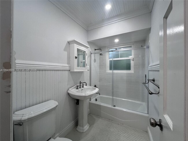 Photo - 1452 Urbino Ave