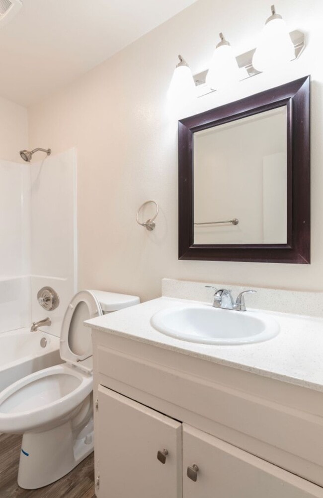 Photo - Greentree Apartments