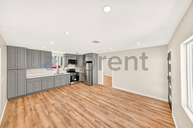 Photo - 4013 S Harvard Blvd