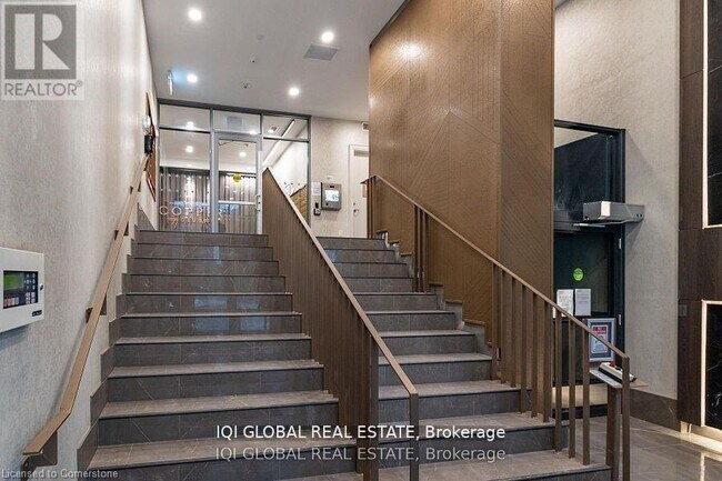 Photo - 73 Arthur St S Unit 512