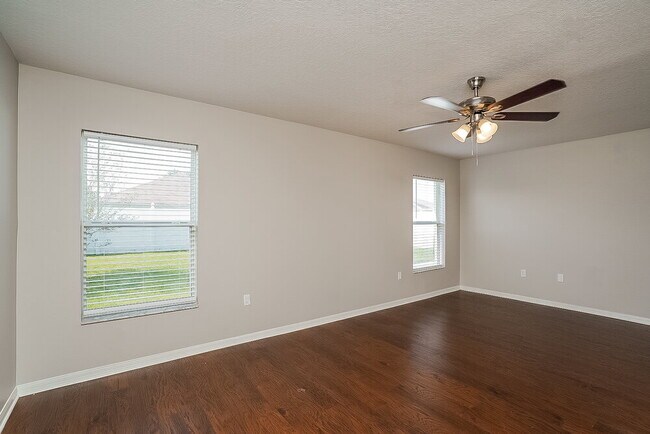 Photo - 10508 Goshawk Pl