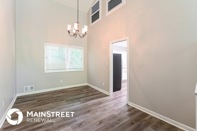 Photo - 1039 Huntingdon Ct