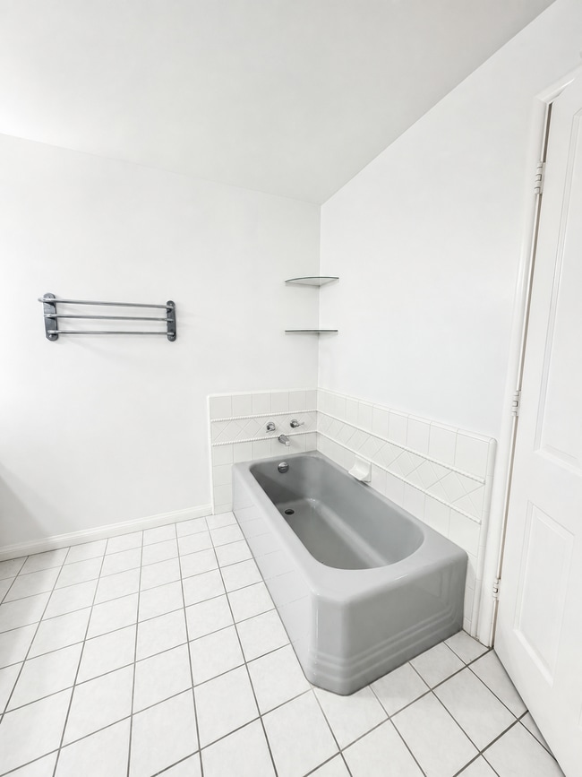 Photo - 3601 Dellvale Pl