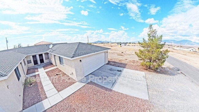 Photo - 1700 Sycamore Ave