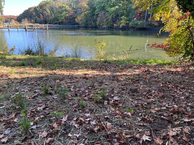 Photo - 484 Riverview Dr