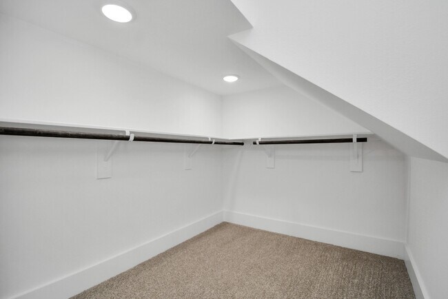 Photo - 3036 Live Oak St