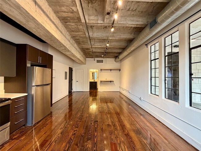 Photo - 4411 Dallas St Unit 1