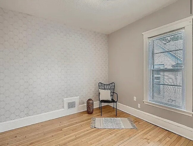 Photo - 953 24th Ave NE Unit #2