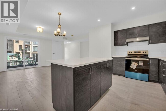 Photo - 10 URBANE Blvd