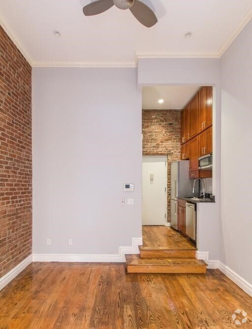 Building Photo - 234 W 14th St Unit 2D Rental