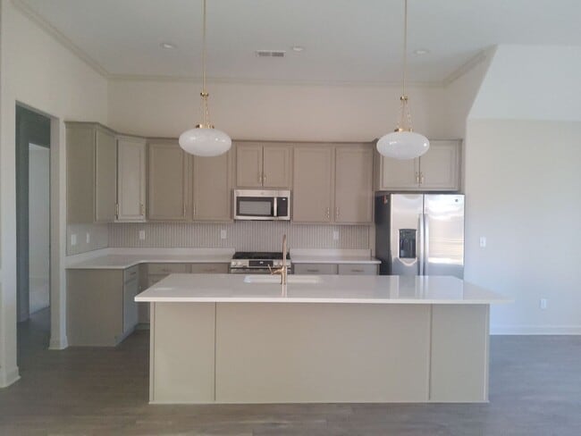 Photo - 260 Valleyview Ln