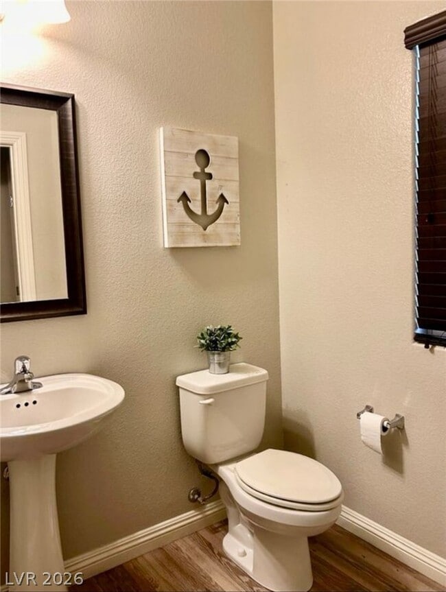 Photo - 372 Clown Creek St