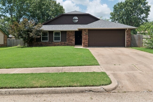 Building Photo - 4604 S Ironwood Ave