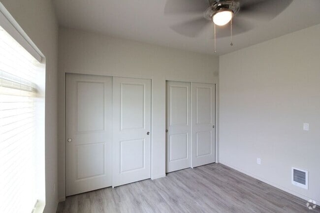 Building Photo - 1200 N 8th Ave Unit A101 Rental