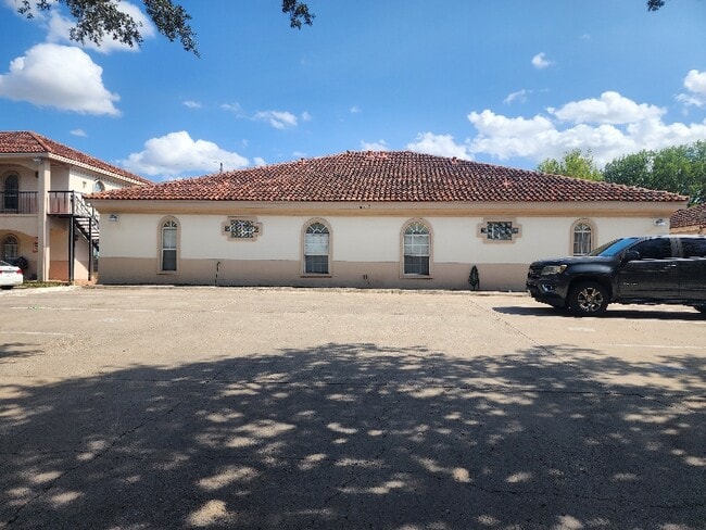 Building Photo - 607 Buena Vista Dr Rental