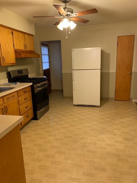 Photo - 2111 Clark Ave