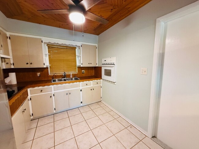 Photo - Home in Seminole for rent