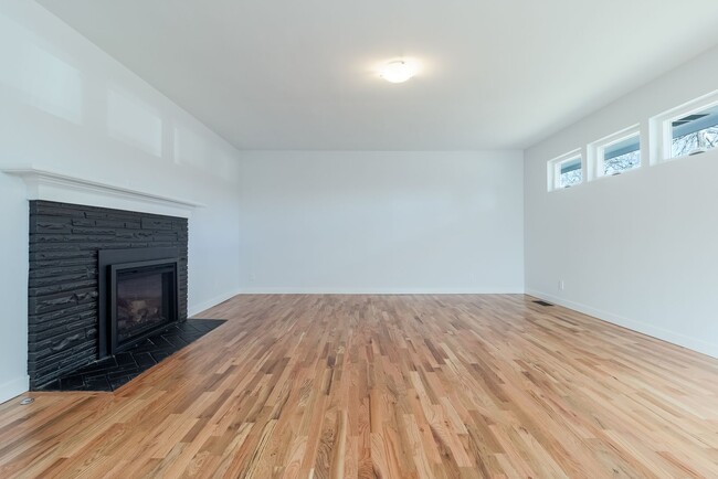 Photo - 1830 Echo Pl