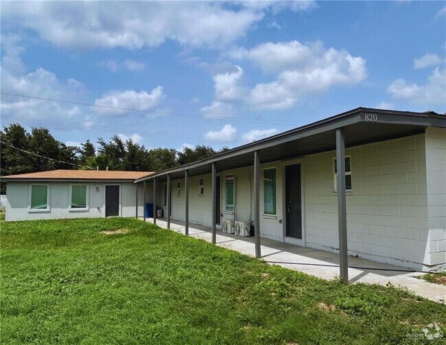 Building Photo - 820 Redwood Ave Unit 4 Rental