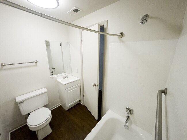 Utomin Apartments