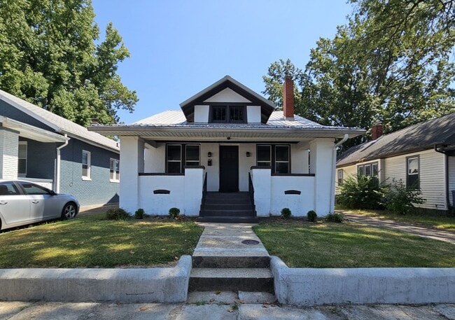 Photo - 644 S Englewood Ave