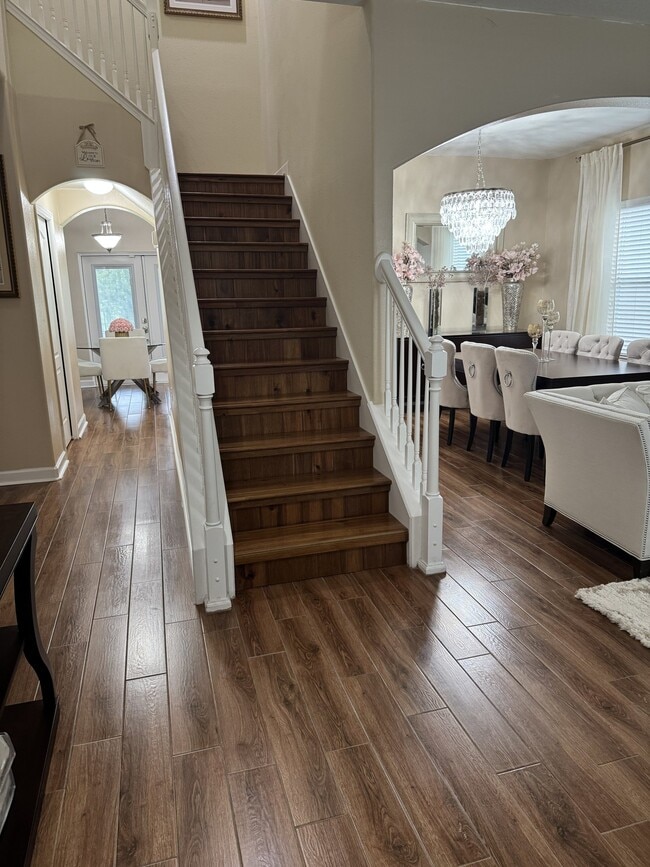 Photo - 1454 Lakeside Ave