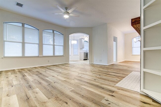 Photo - 9009 Colberg Dr