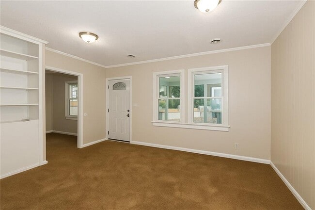 Photo - 1944 Washington Rd