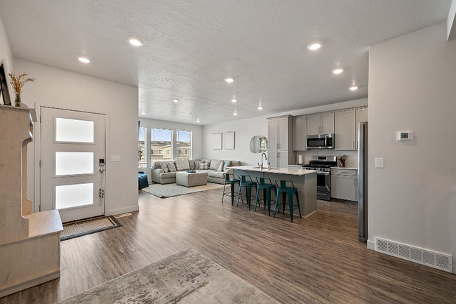 Photo - 1104 Early Lgt Wy