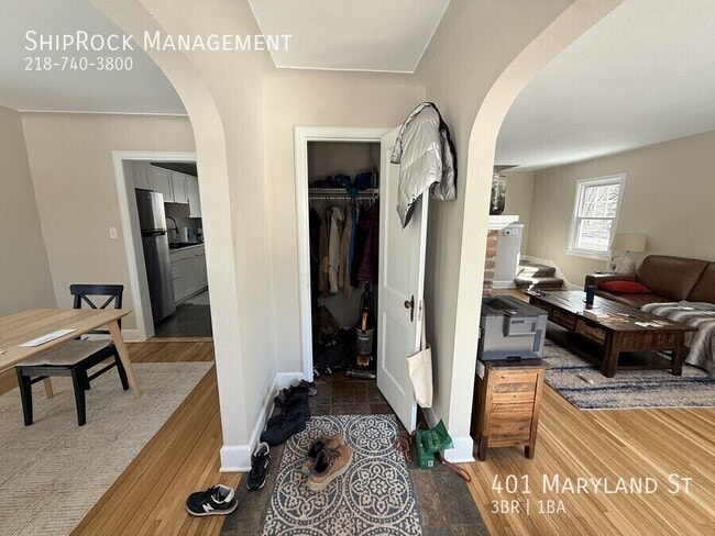 Photo - 401 Maryland St
