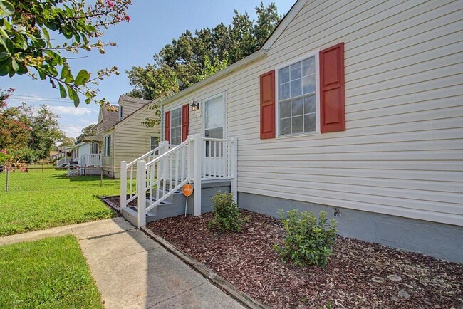 Photo - 317 Maney Dr