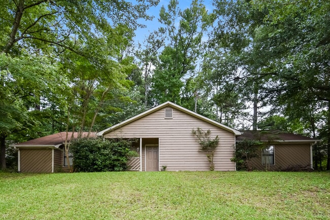 Building Photo - 2442 Chauncey Ln