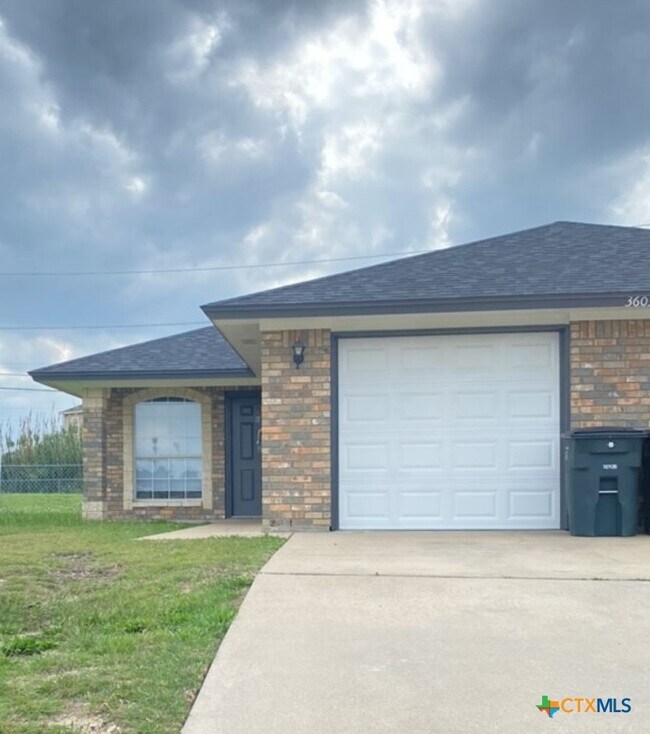 Photo - 3605 Westwood Dr