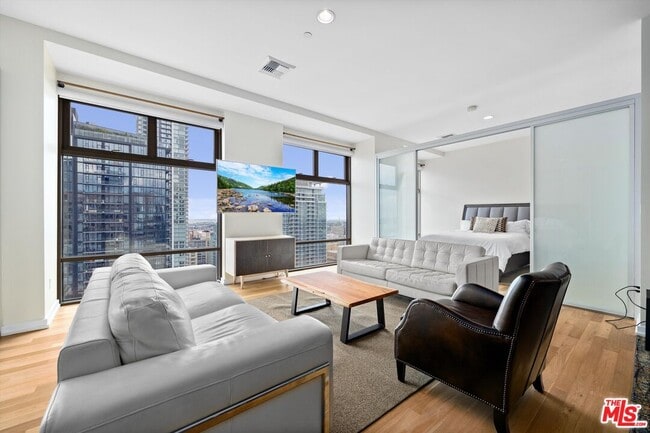 Photo - 801S S Grand Ave Unit 1710