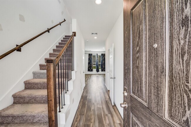 Photo - 2844 Grand Anse Dr