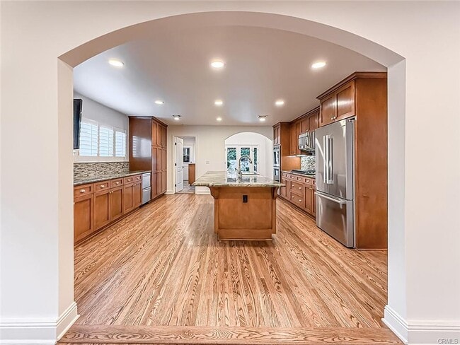 Photo - 15452 Varden St