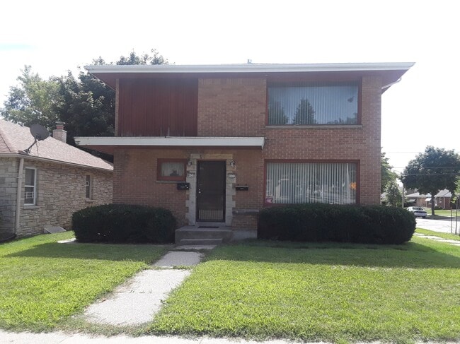6633 W Villard Ave Unit Upstairs Unit