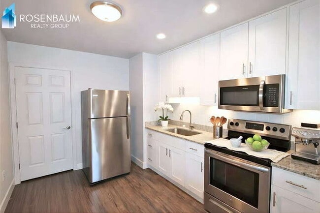 Photo - 550 W 9th St Unit 4