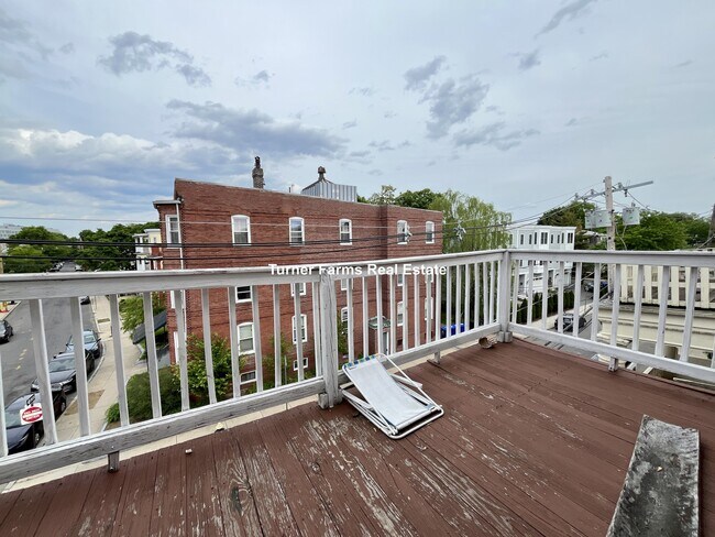 Photo - 58 Mansfield St Unit 3