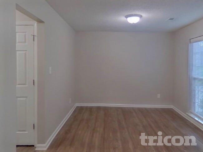 Photo - 2921 Barbee Ct