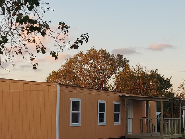 Photo - 18612 Baughman Dr