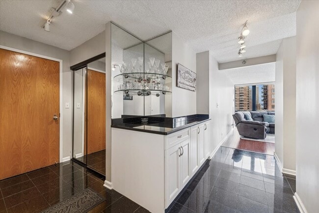 Photo - 1122 N Clark St Unit 1908