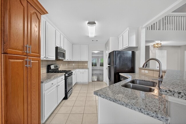 Building Photo - 2202 Laurel Branch Way