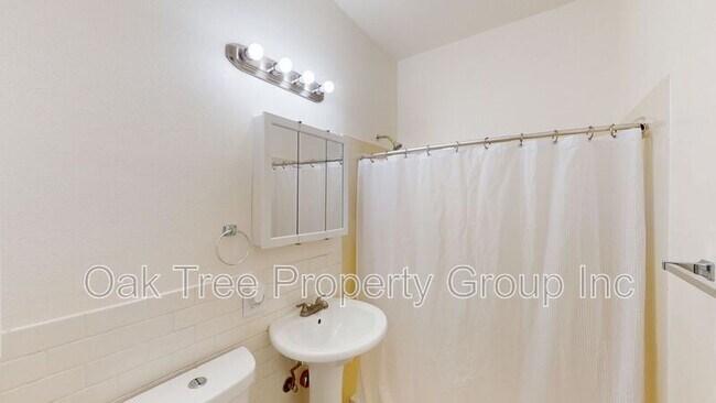 Photo - 2805 E 16th St