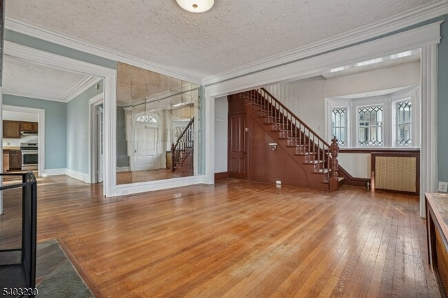 Photo - 216 William St Unit 1