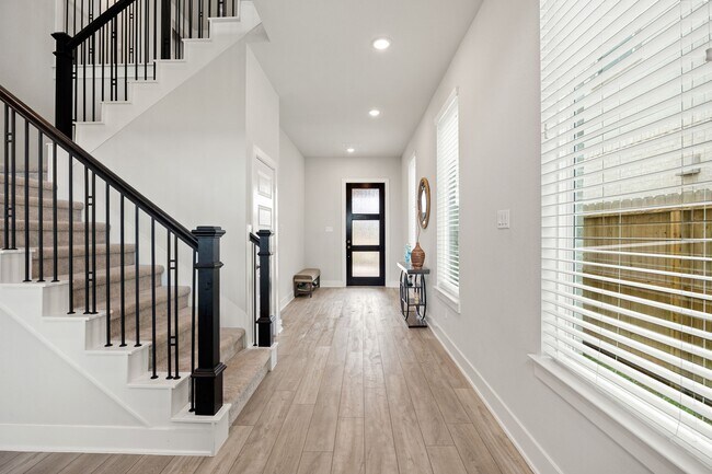 Photo - 106 Ripe Tomato Trl