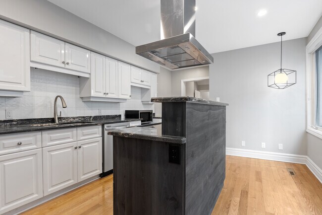 Photo - Renovated 4-Bedroom Family Home Near Rockcliffe Park