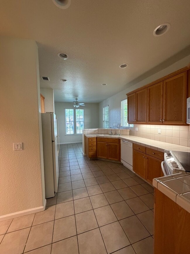 Photo - 1911 Lexington Dr