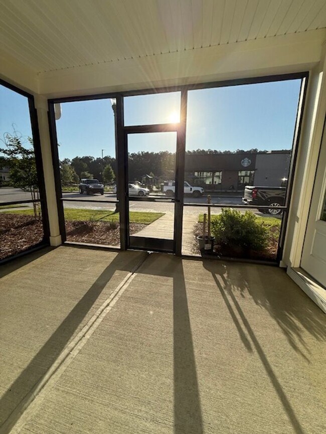 Photo - 362 Bleecker St S