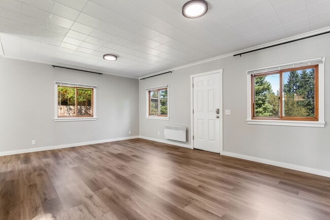 Photo - Charming 1 BD 1 BA cottage nestled on a be...